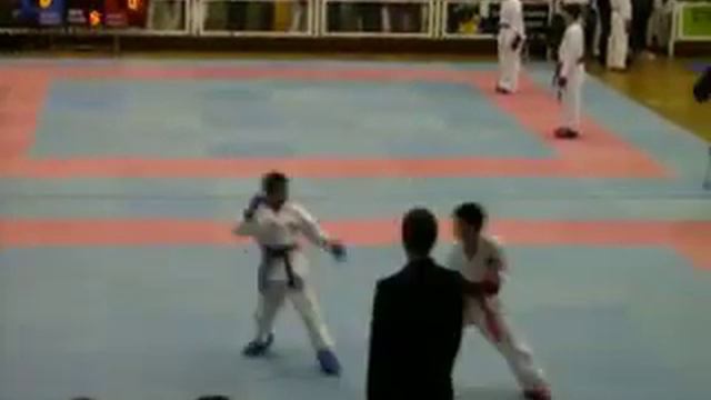 Tomás Fernandes - kumite iniciados masculino - 5º Combate смотреть онлайн
