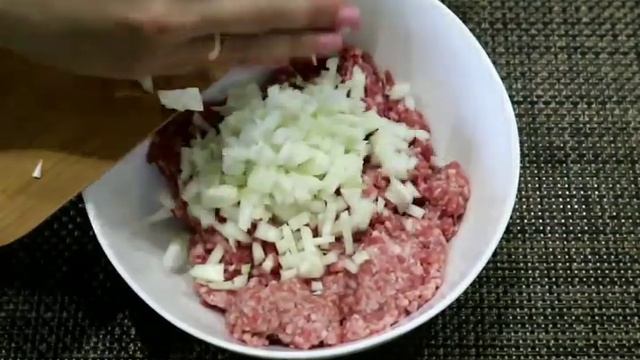 Сочные беляши на воде. Самое пузырчатое и удачное дрожжевое тесто! смотреть онлайн