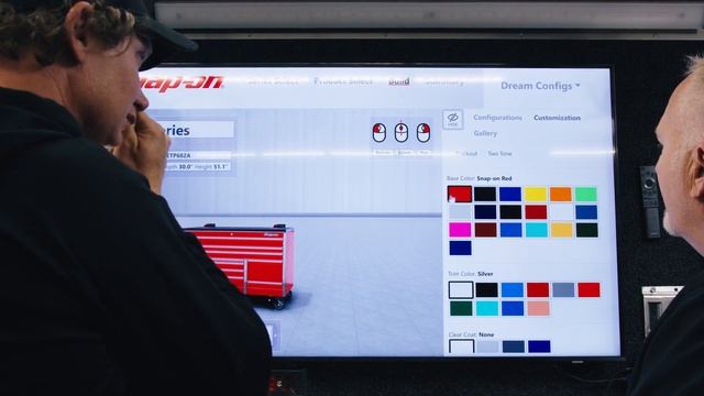 Travis Pastrana Builds his Dream Box with the Snap-on Ultimator смотреть онлайн