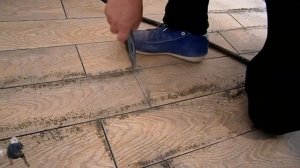 Как быстро и качественно очистить швы плитки от клея