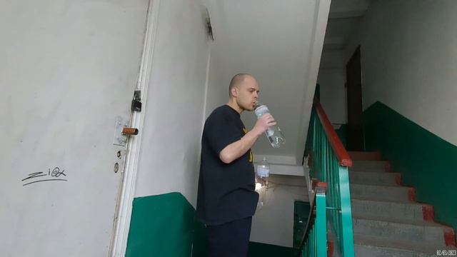 видео,выпил 3 литра моршинской за три минуты смотреть онлайн