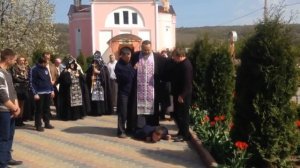Видео #издевательств #попа РПЦ над прихожанами #шокировало верующих Срам и позор