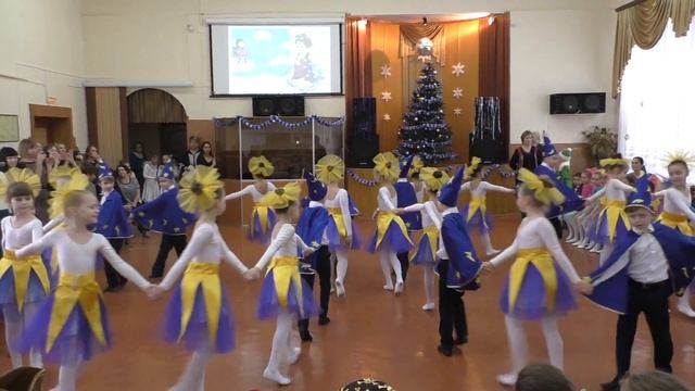 Выступление 2В класса гимназии №44 г. Курска на Новогоднем празднике смотреть онлайн