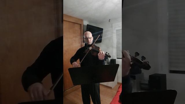 Giga stradivari vol. 3 Joan alfaras. смотреть онлайн