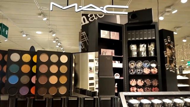 Shopping in Switzerland | Basel | Manor Swiss Shopping mall смотреть онлайн