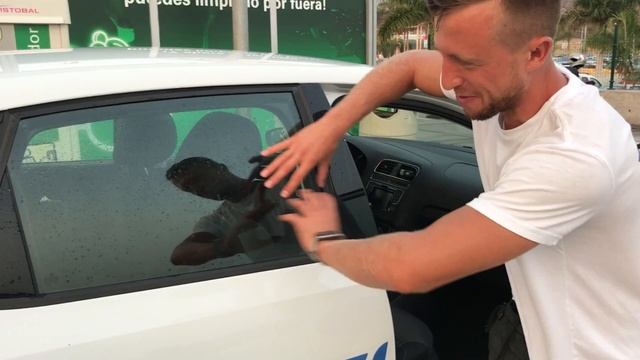 Коврики на капоте, как моют "убивают" прокатные авто на острове! смотреть онлайн