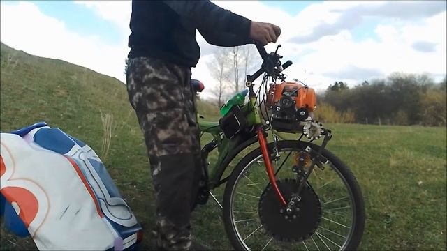Самодельный велосипед с мотором от бензокосы с передним приводом. Эксплуатация. смотреть онлайн