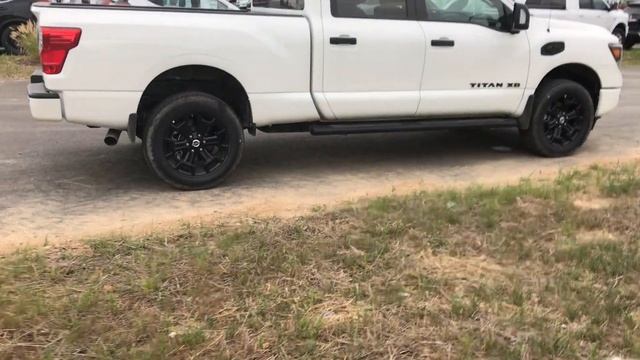 Is The 2019 Nissan Titan XD Capable Enough To Tow A Fifth Wheel??? смотреть онлайн