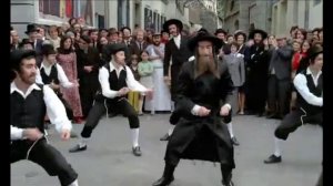 Луи_де_Фюнес_Зажигает