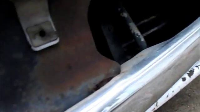 Nissan Hardbody Pickup - Remove and Straighten Bumper смотреть онлайн