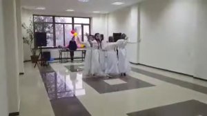 "Кабардинский девичий танец". Танцевальный коллектив "Вдохновение" (старший состав).