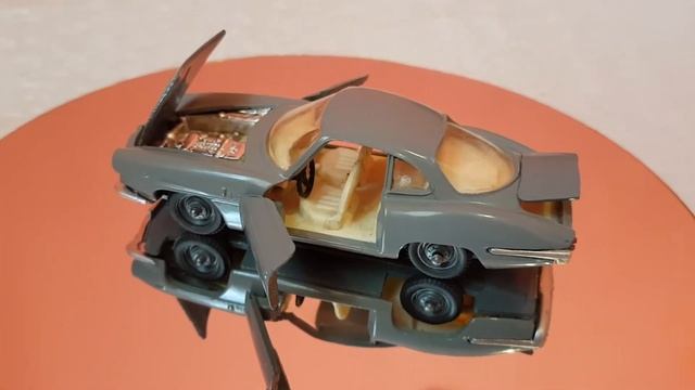 масштабная модель автомобиля Alfa Romeo giulia ss 1/43 СССР смотреть онлайн