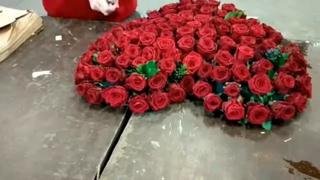 Cердце из роз на день святого Валентина Мастер-класс смотреть онлайн