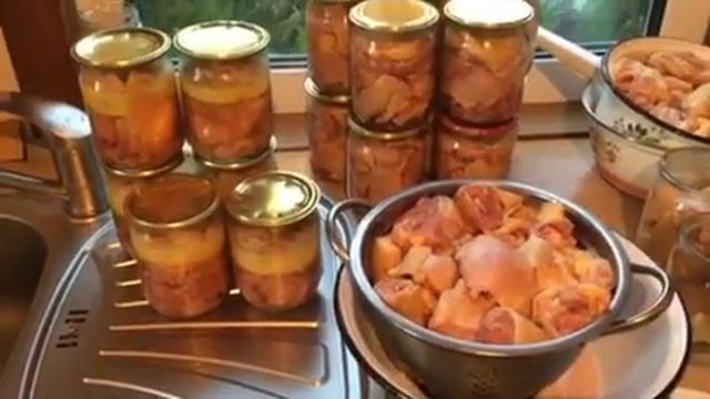 Домашняя куриная тушёнка. смотреть онлайн