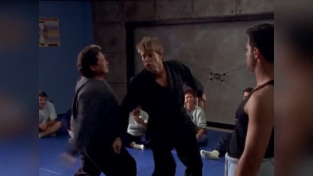 Саммо Хун сериал Китайский городовой(первый сезон-второй эпизод)бои из второго эпизода смотреть онлайн