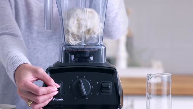 Vitamix Explorian Series E310 Blender смотреть онлайн