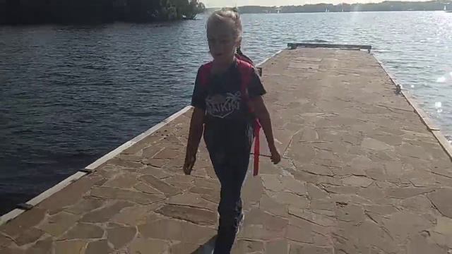 Приехала в бухту радости на Пироговское водохранилище смотреть онлайн