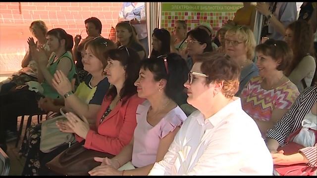 Александр Кердан презентовал сборник стихов «Метроном» смотреть онлайн