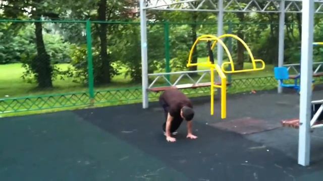 STREET WORKOUT in St. Petersburg. Уличные тренировки в Питере. смотреть онлайн