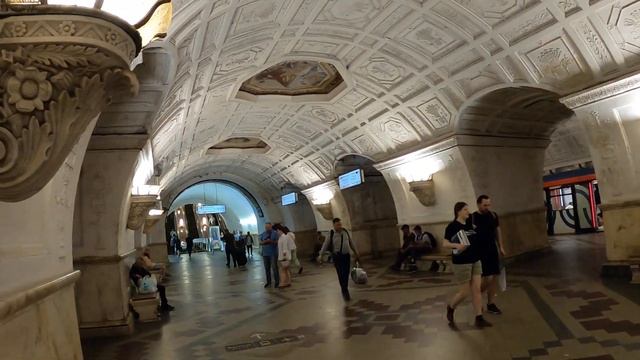 Белорусская / Moscow Metro смотреть онлайн