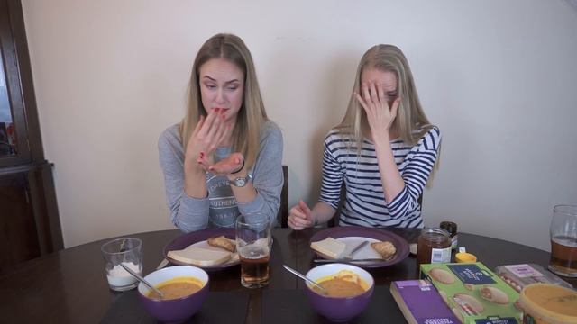 Английская еда | Русские пробуют английскую еду | Что едят англичане | Продукты смотреть онлайн