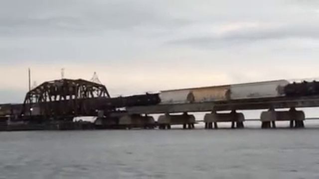 Fishing East Pearl river bridge 2016 смотреть онлайн