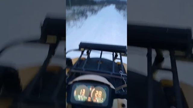 Выпало 20 см снега, подтверждаю, что это уже время перехода на снегоход. смотреть онлайн