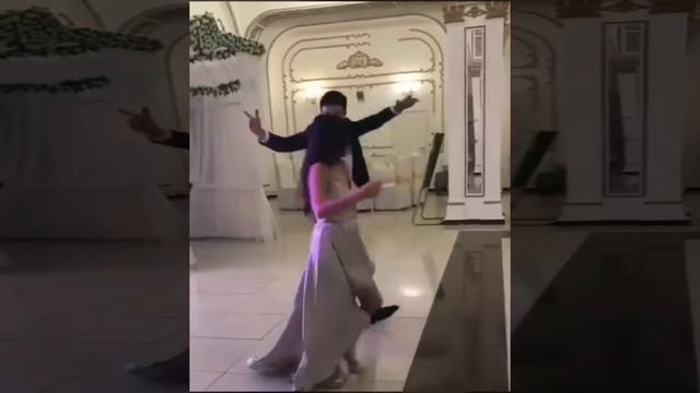 Лучший танец невесты на свадьбе أفضل رقصة العروس في حفل الزفاف смотреть онлайн