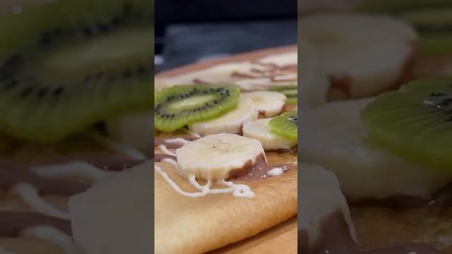 Хотели бы попробовать блины со свежими фруктами из Halal Slice? смотреть онлайн