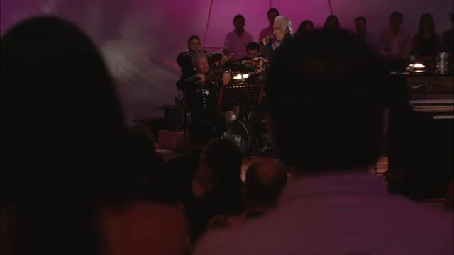 Vicente Fernández - Estos Celos (En Vivo)