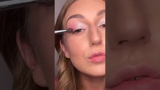 Макияж барби? Barbie make-up tutorial #shorts смотреть онлайн