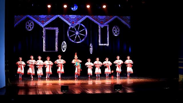 Народный ансамбль эстрадного танца "Импульс" - Мордовский танец Уточка смотреть онлайн