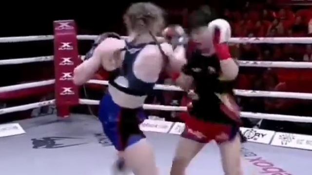 МОМЕНТЫ БОЕВ МСМК ПО КИКБОКСИНГУ ПОЛИНЫ ПЕТУХОВОЙ. смотреть онлайн