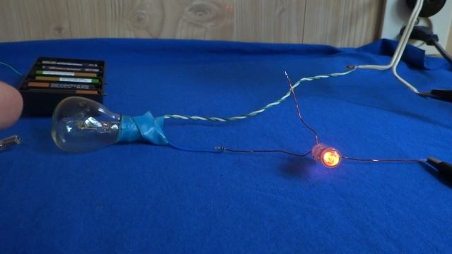 ? ДВОЙНОЙ ФОТОЭФФЕКТ ☢️ ОБЫЧНОЙ НЕОНОВОЙ ЛАМПОЧКИ смотреть онлайн