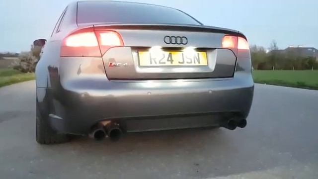 Audi RS4 b7 2 step/antilag ???? смотреть онлайн