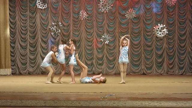 Скоморохи 04.01.2019 - День рождения 23 года, цирковая акробатика смотреть онлайн