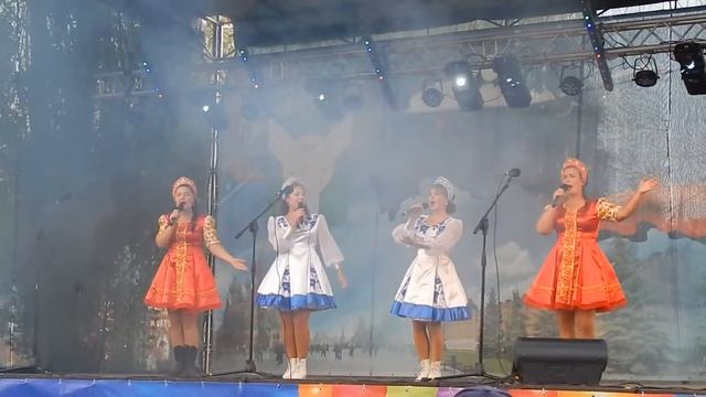 Вокальная группа "Малина" (МБУК ГДК Ровесник) День Тульской области в Узловой смотреть онлайн