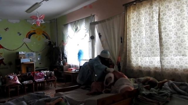 Приключения Деда Мороза и Снегурочки в Петряксах смотреть онлайн