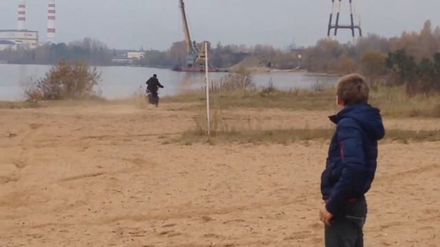 Что будет если привязать велосипед к ттрке смотреть онлайн