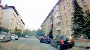 Движение на автомобиле по Тюмени до музыкальной школы, таможни, снова до школы и на Киевскую