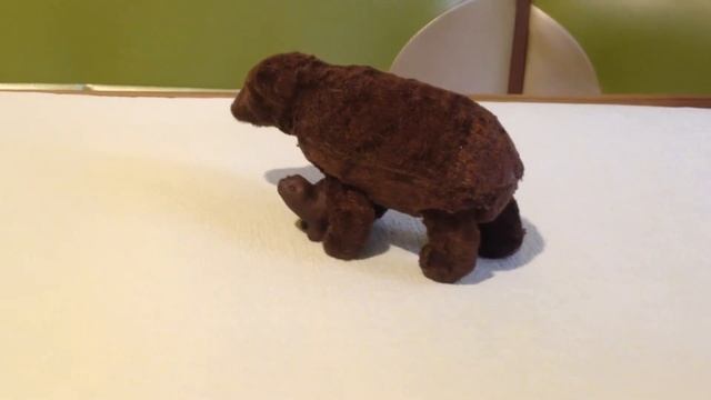 Заводная механическая игрушка -Медведица с медвежонком.СССР.Редкость. смотреть онлайн