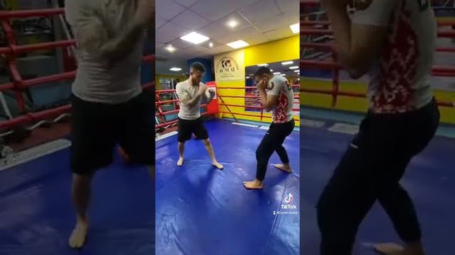Не правильный проход в ноги смотреть онлайн