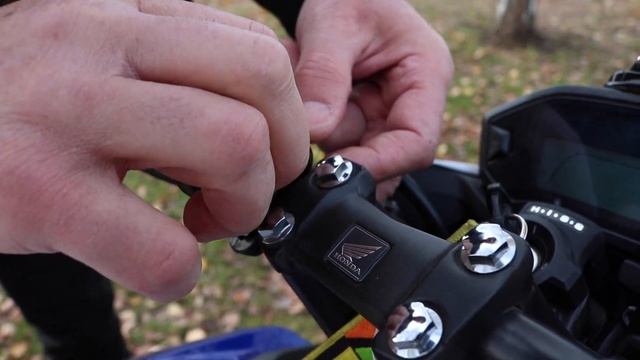 Honda CB500F - Phone Mount Installation смотреть онлайн