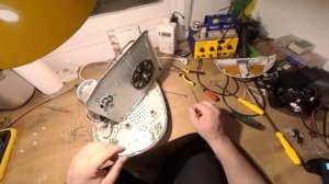 хлебопечка гудит но не крутит