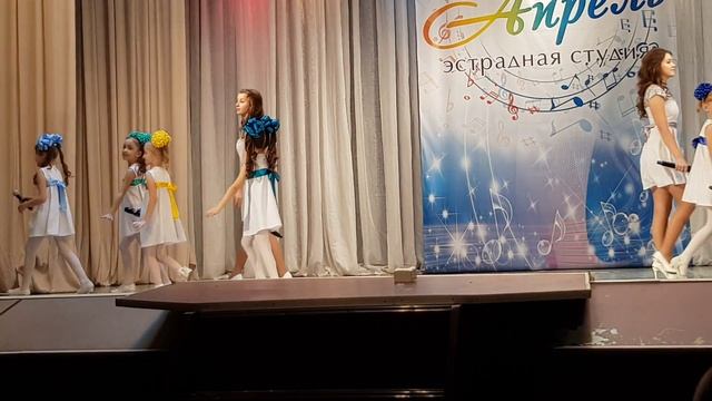 Маленькие и большие смотреть онлайн