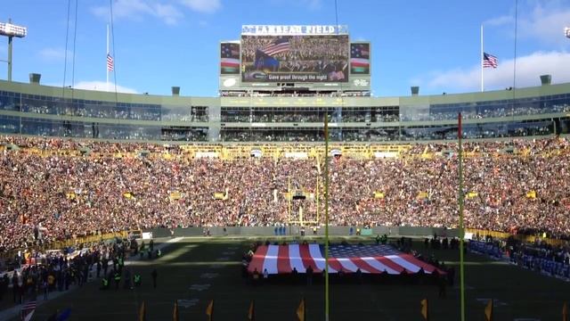 Coast Guard Flyover at Packer Game смотреть онлайн