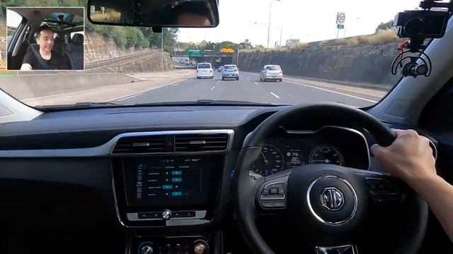 2020 MG ZS EV Test Drive Review Sydney Australia | Tesla Tom смотреть онлайн