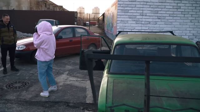 ПОРІВНЯННЯ АВТО ДО 2000$. Знайшли унікальні тачки в своєму бюджеті. смотреть онлайн