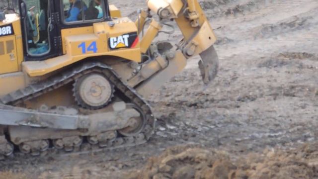 Рекультивация отработанного угольного разреза.Выполаживание.