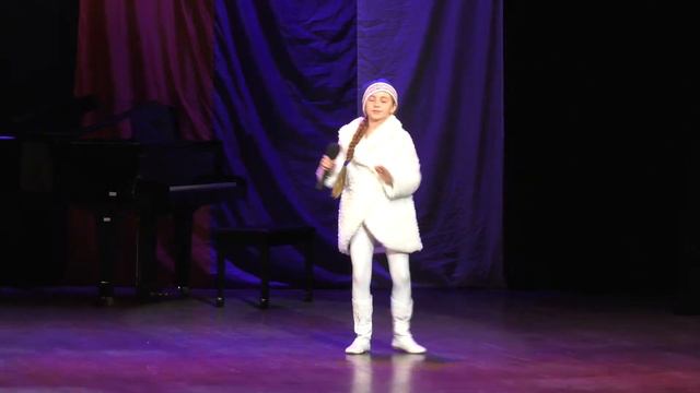 Варя Кирякова Песенка эскимоса Ялта 29 07,2017 смотреть онлайн